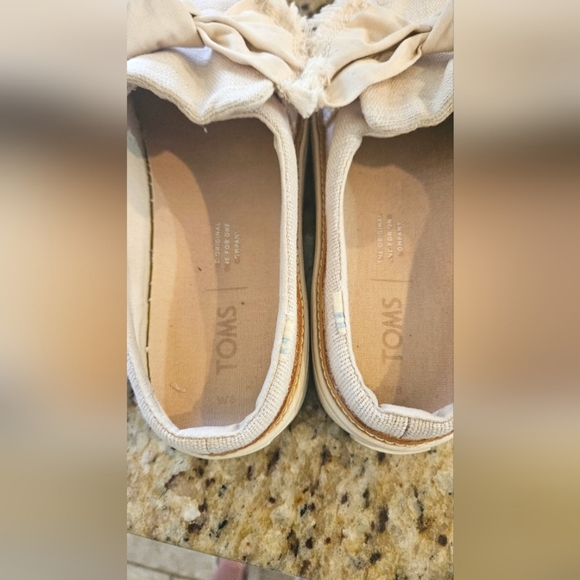 TOMS Sunrise Canvas Slip On Bow Flats Loafer Mules In Beige/ivory. Size 6 - Picture 10 of 15